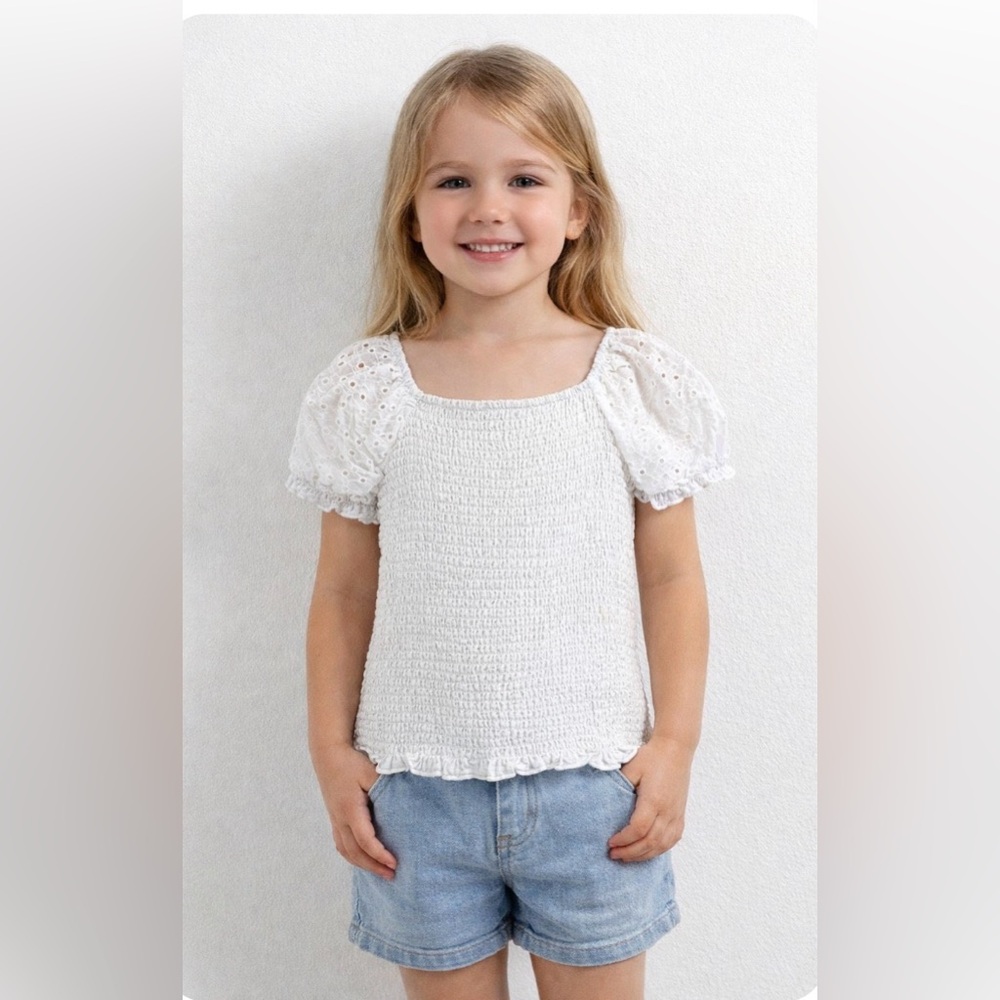 🌙 B26 -  Art Class Girls Smocked Shirt NWT Size 6x-6